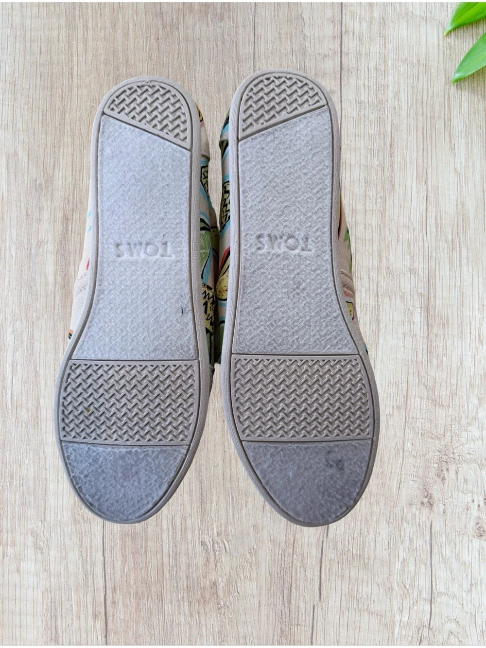 TOMS Tropical Fruit Print Alpargata Slip-On Shoes Women’s 10 EU 42
